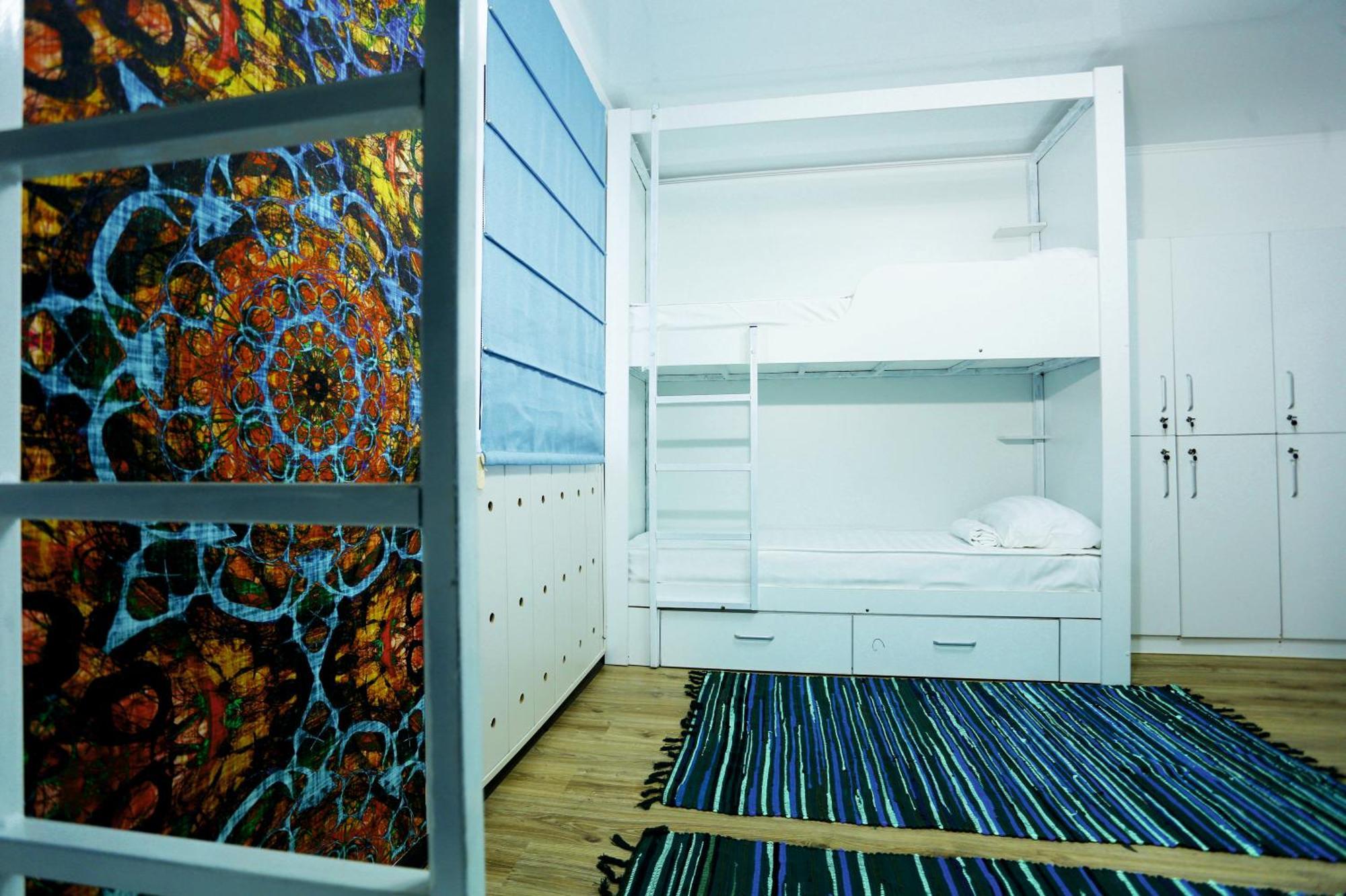 Interhouse Karakol Hostel Εξωτερικό φωτογραφία