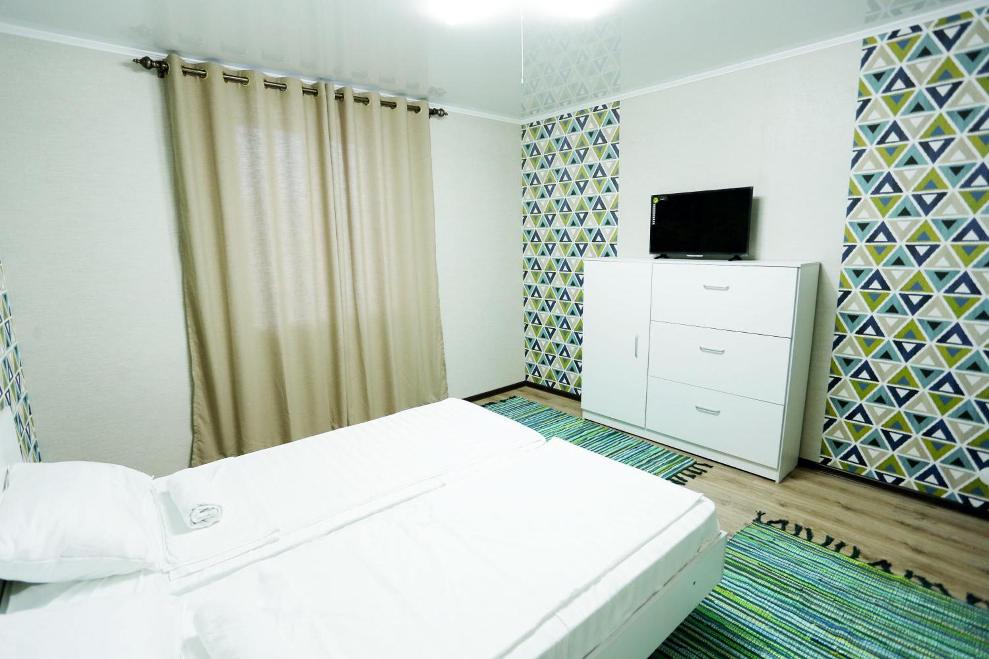 Interhouse Karakol Hostel Εξωτερικό φωτογραφία