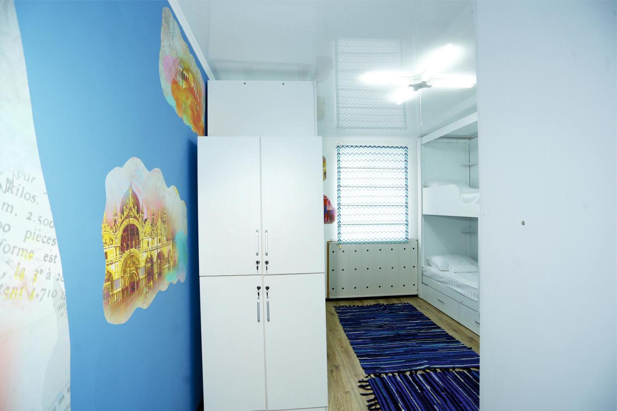 Interhouse Karakol Hostel Εξωτερικό φωτογραφία