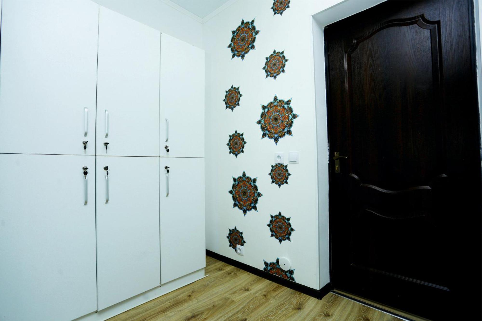 Interhouse Karakol Hostel Εξωτερικό φωτογραφία