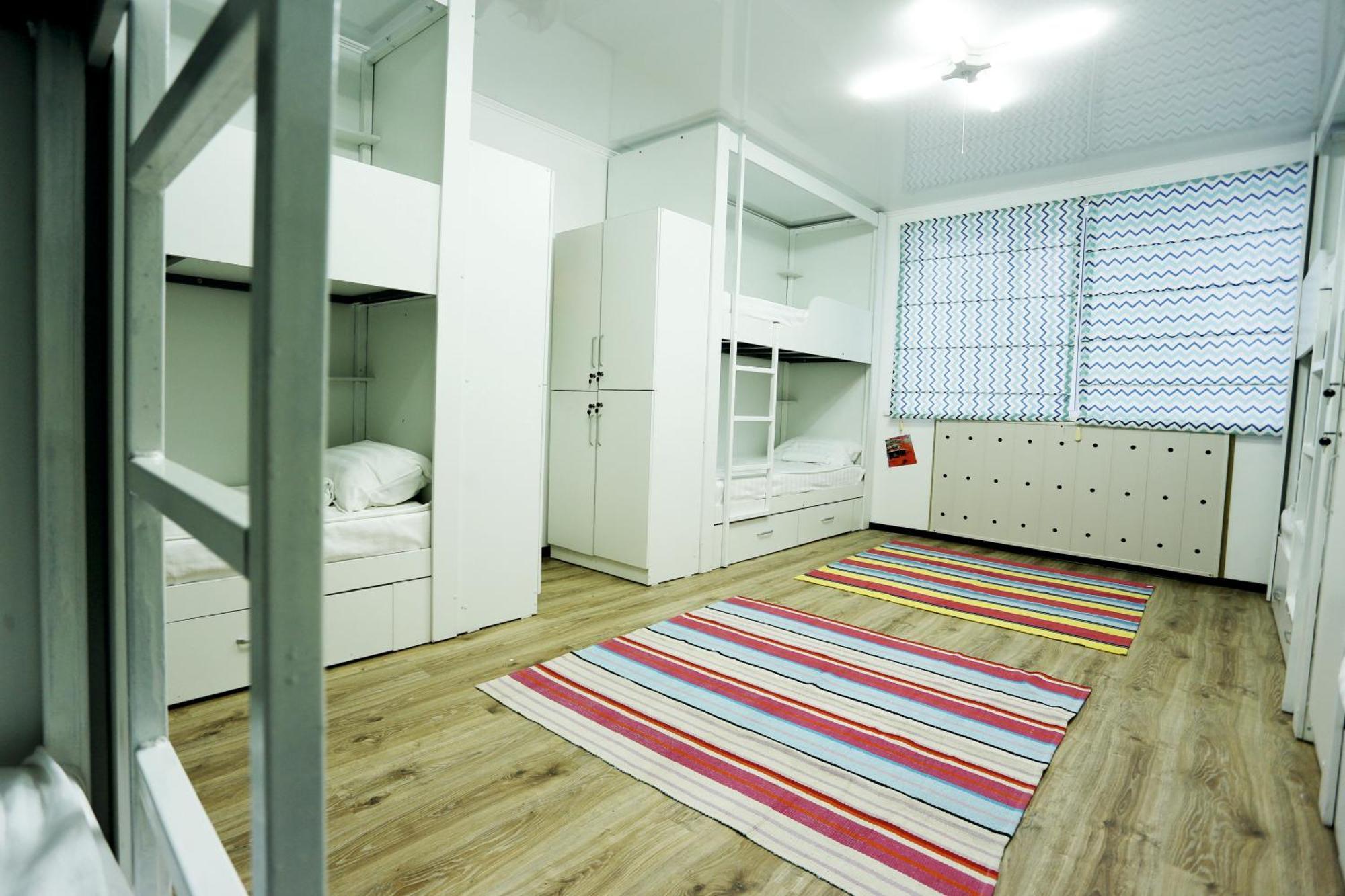 Interhouse Karakol Hostel Εξωτερικό φωτογραφία