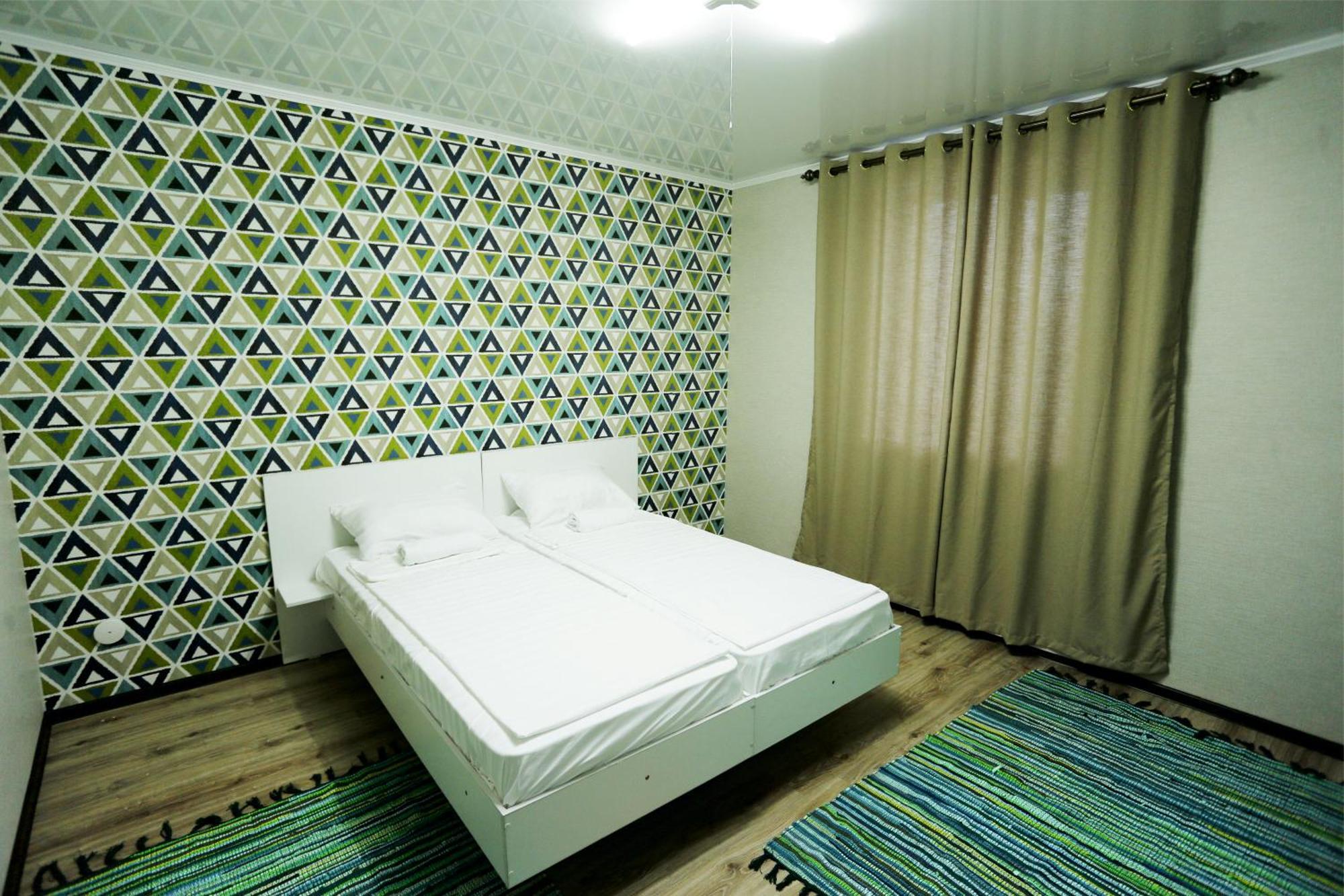 Interhouse Karakol Hostel Εξωτερικό φωτογραφία
