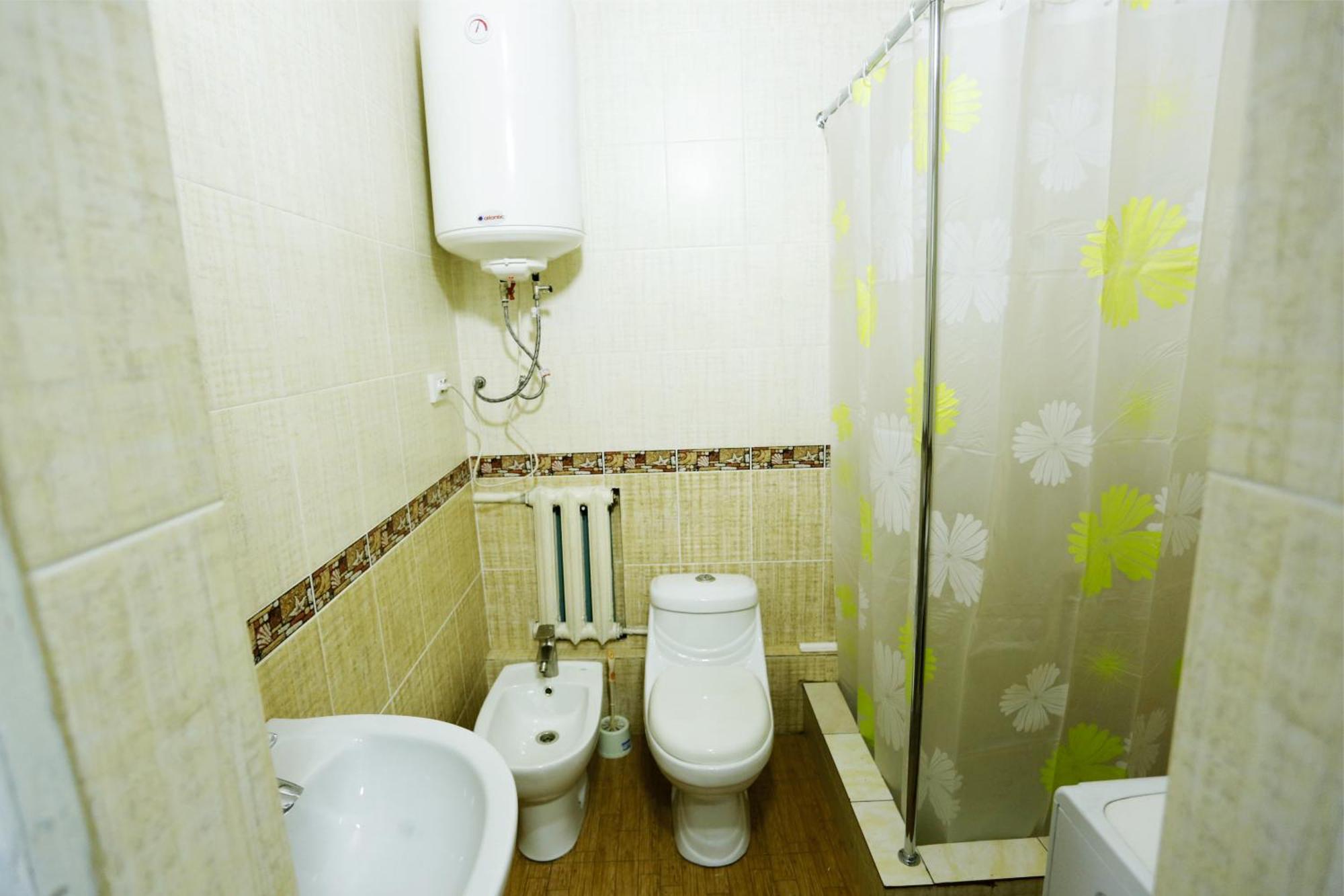 Interhouse Karakol Hostel Εξωτερικό φωτογραφία