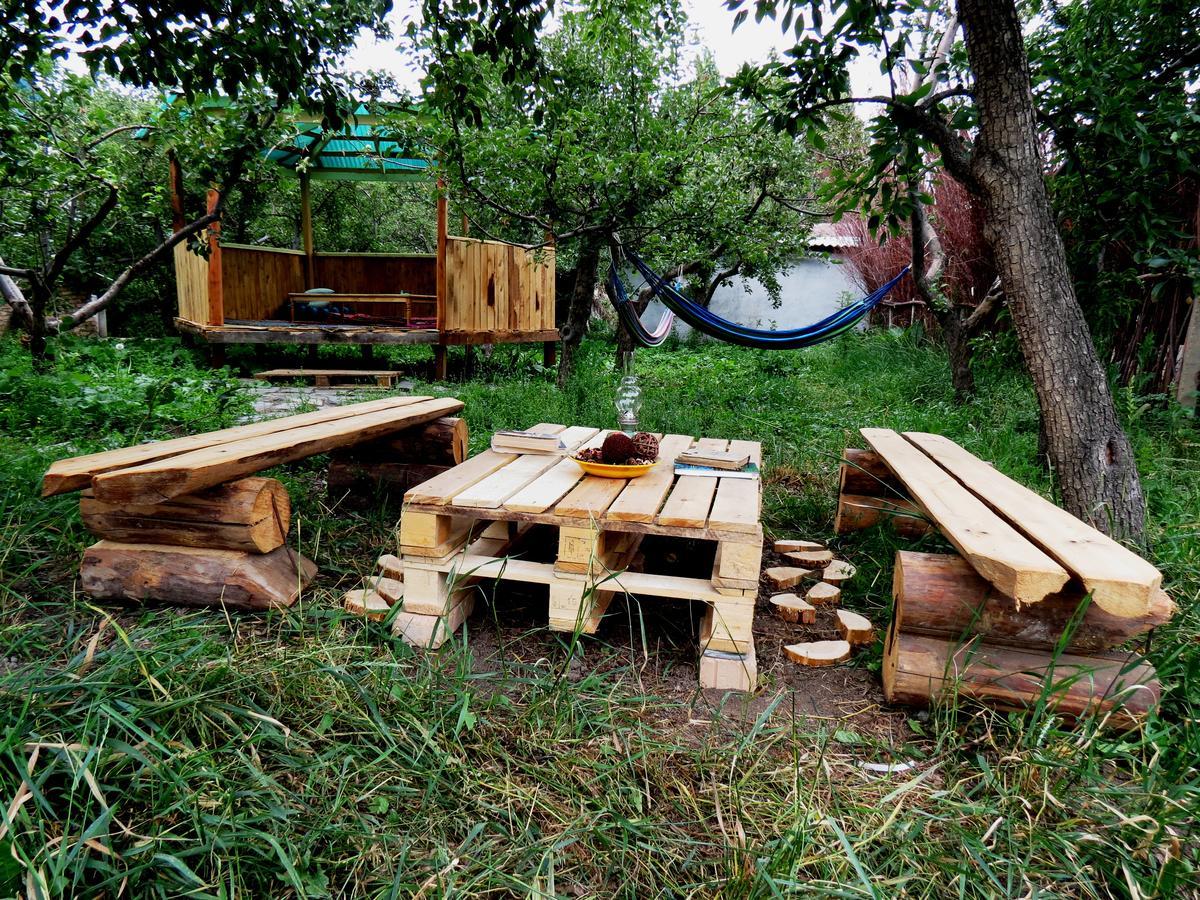 Interhouse Karakol Hostel Εξωτερικό φωτογραφία