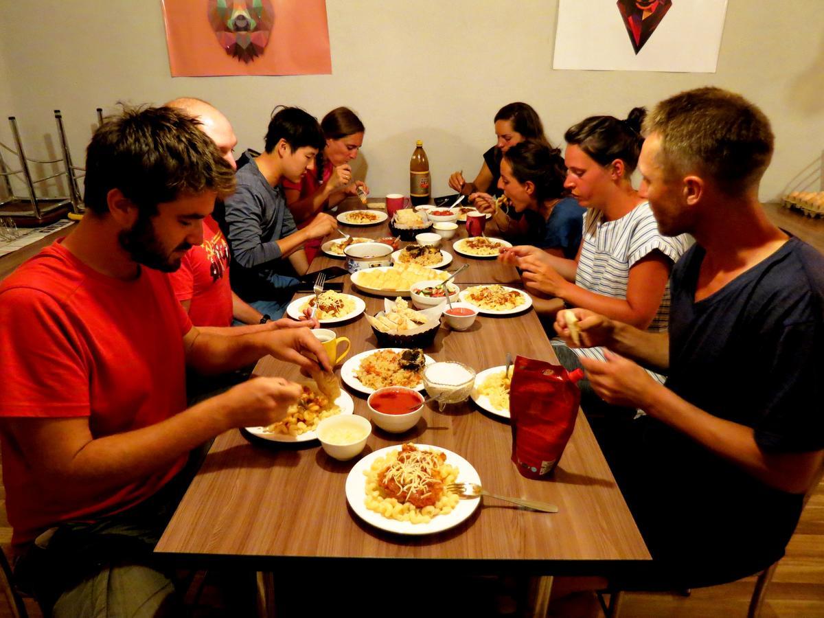 Interhouse Karakol Hostel Εξωτερικό φωτογραφία